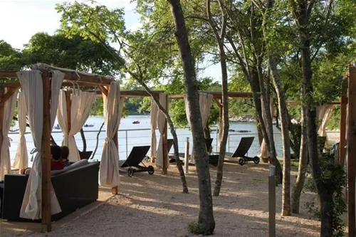 camping-njivice-njivice-olhbw