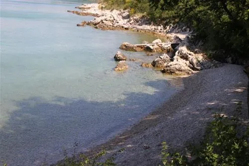 camping-njivice-njivice-om0ns