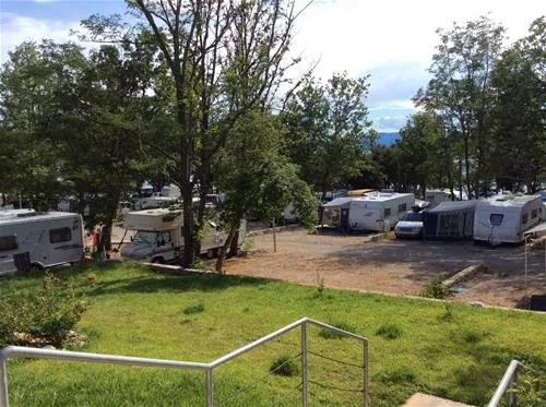 camping-njivice-njivice-xdbxl