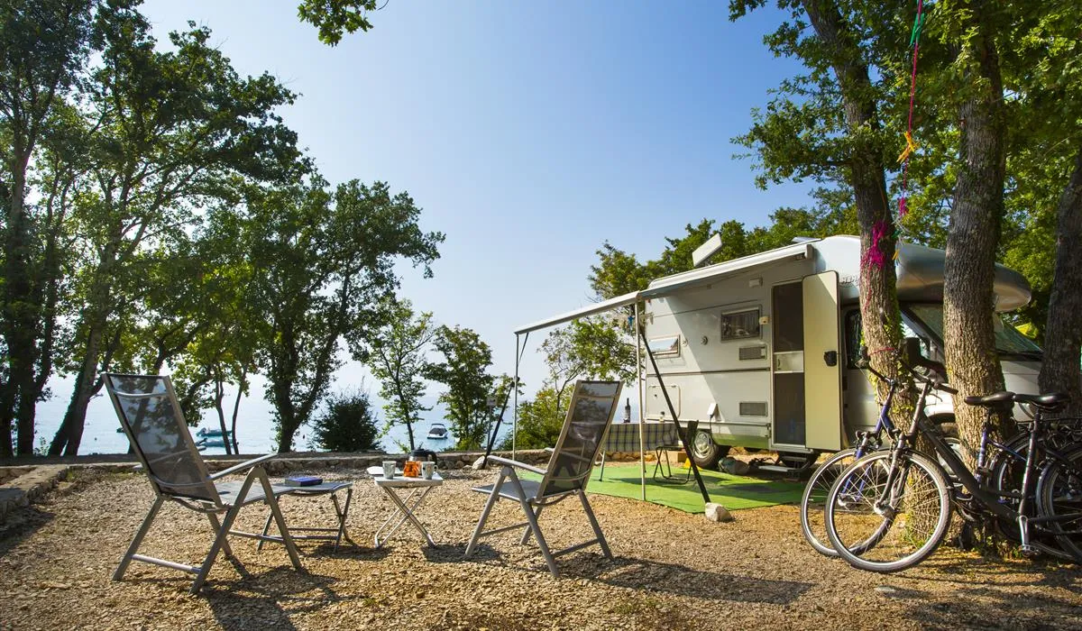 camping-njivice-njivice-xnqgv