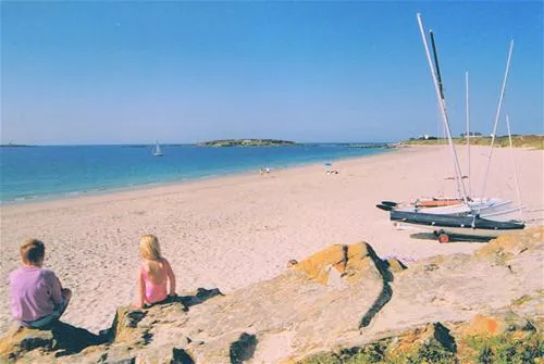 camping-le-fleuri-trgunc-mqtjd
