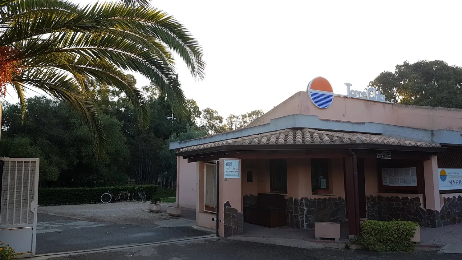 campeggio-torre-chia-domus-de-maria-lmshg