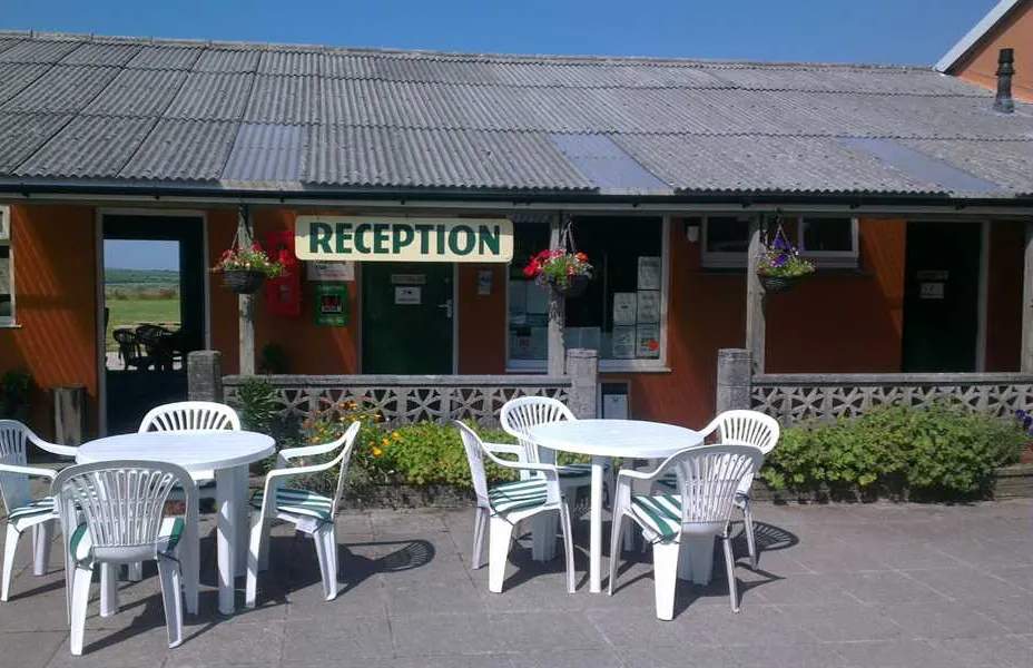 tower-park-caravans-and-camping-penzance-kbziy