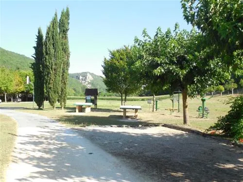 camping-maisonneuve-dordogne-castelnaud-la-chapelle-gcntv