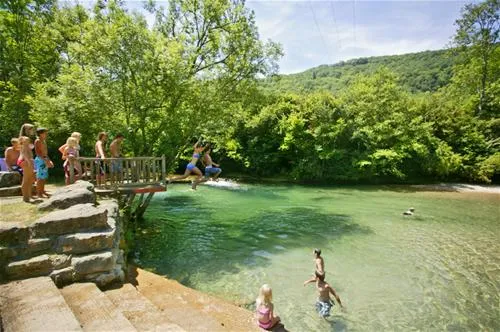 camping-maisonneuve-dordogne-castelnaud-la-chapelle-hdllj