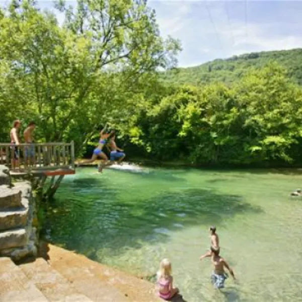 camping-maisonneuve-dordogne-castelnaud-la-chapelle-hdllj