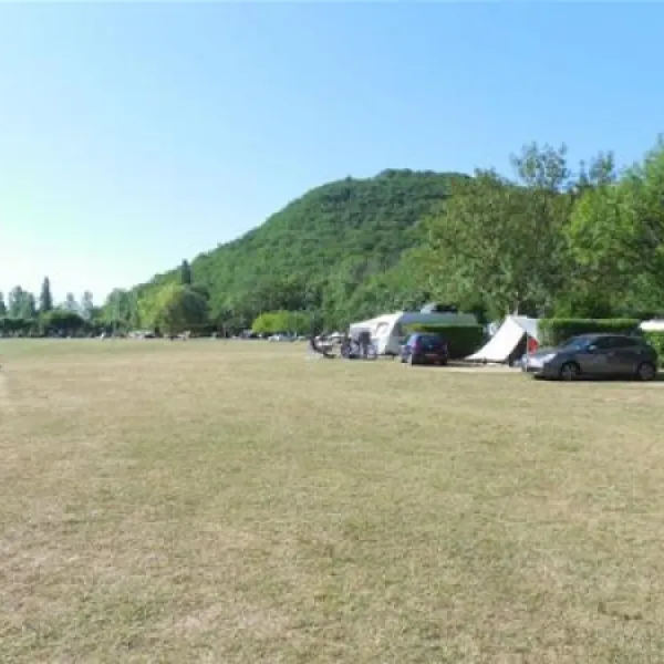 camping-maisonneuve-dordogne-castelnaud-la-chapelle-p2qpa