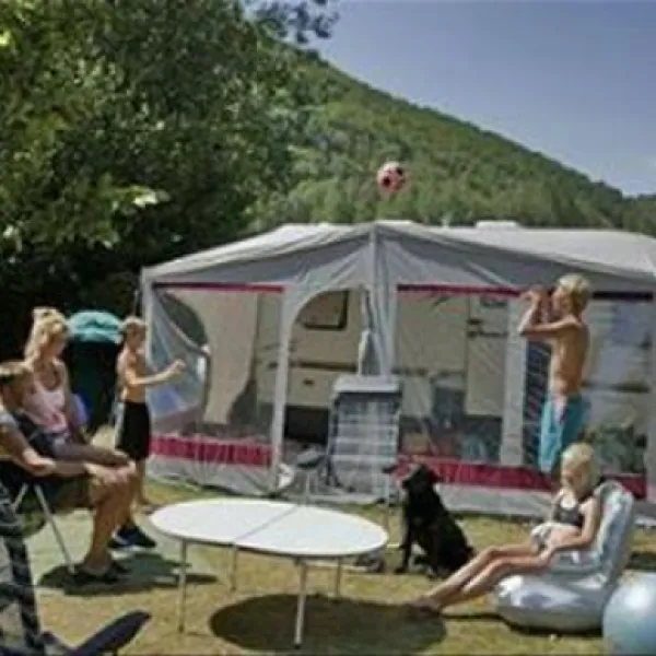 camping-maisonneuve-dordogne-castelnaud-la-chapelle-scrox