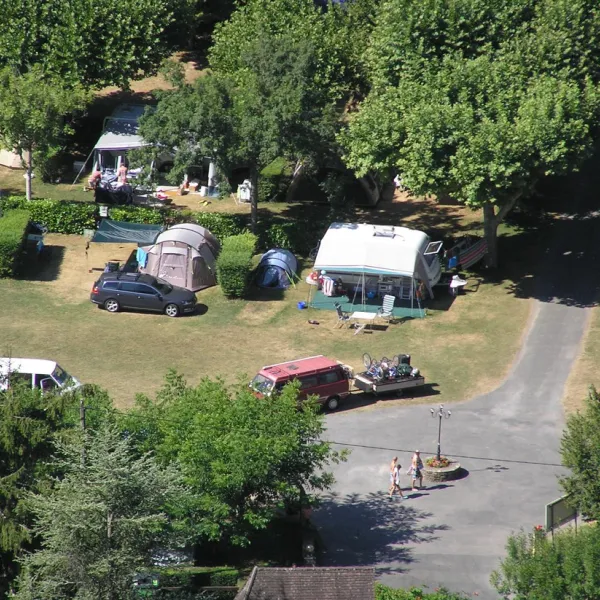 camping-maisonneuve-dordogne-castelnaud-la-chapelle-yzicd