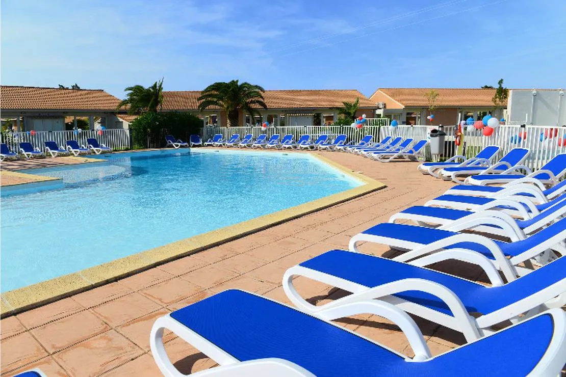 village-club-cote-canal-salleles-daude-wszue