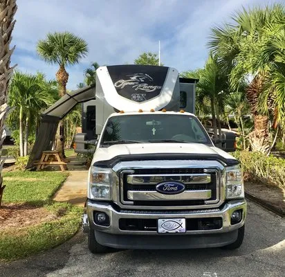 neapolitan-cove-rv-resort-naples-roiea