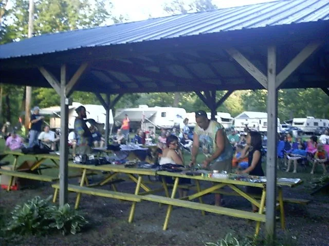 sunsational-family-campground-millmount-iy4td