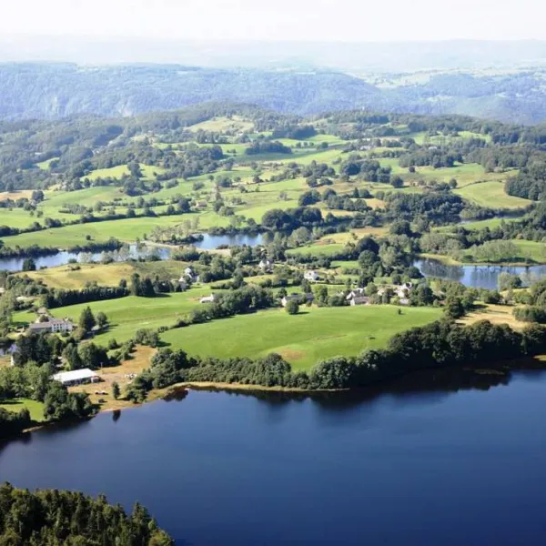 chalets-de-leau-verte-champsmarchal-ftjbs