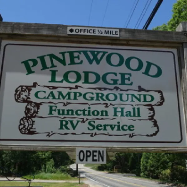 pinewood-lodge-campground-plymouth-jmmsd
