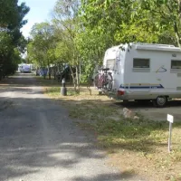 camping-municipal-loupian-nam0r