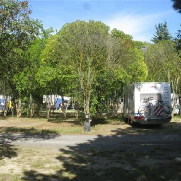 camping-municipal-loupian-p8rmw