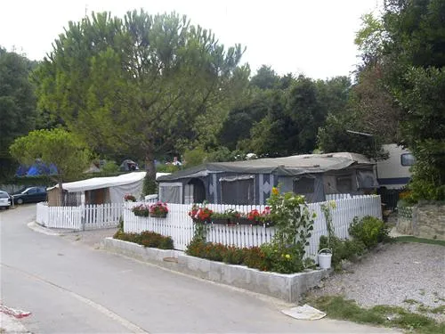 camp-fiesa-piran-b0ddl