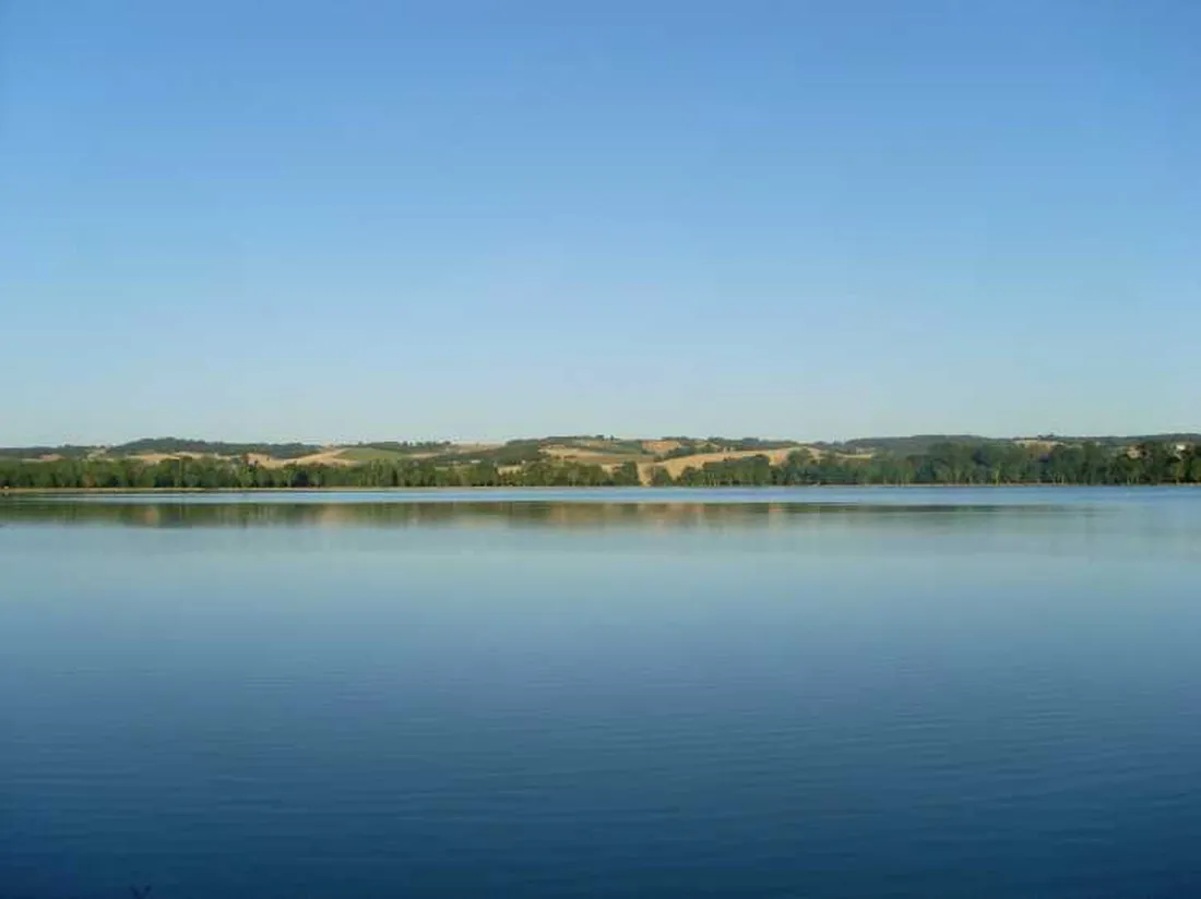 village-de-loisirs-le-lomagnol-beaumont-de-lomagne-ap6hr