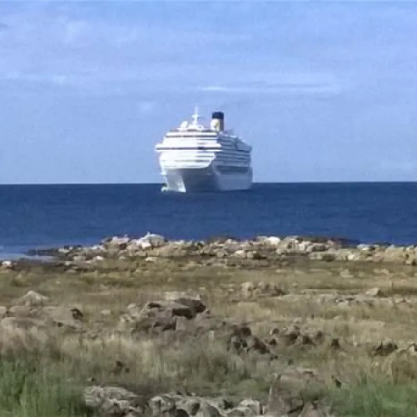hullehavn-camping-svaneke-ot1ai