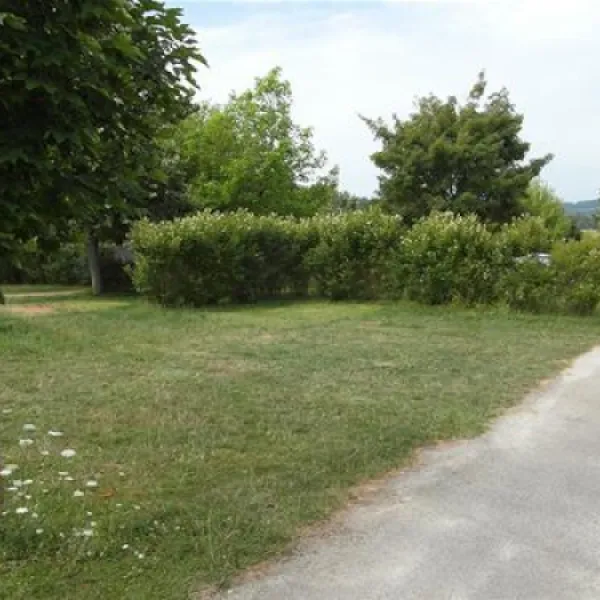camping-municipal-du-lac-villegusien-le-lac-2a6js
