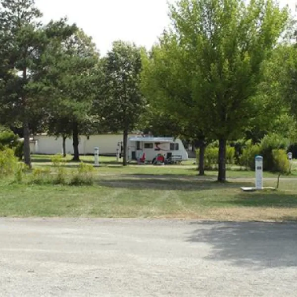 camping-municipal-du-lac-villegusien-le-lac-cwxhs