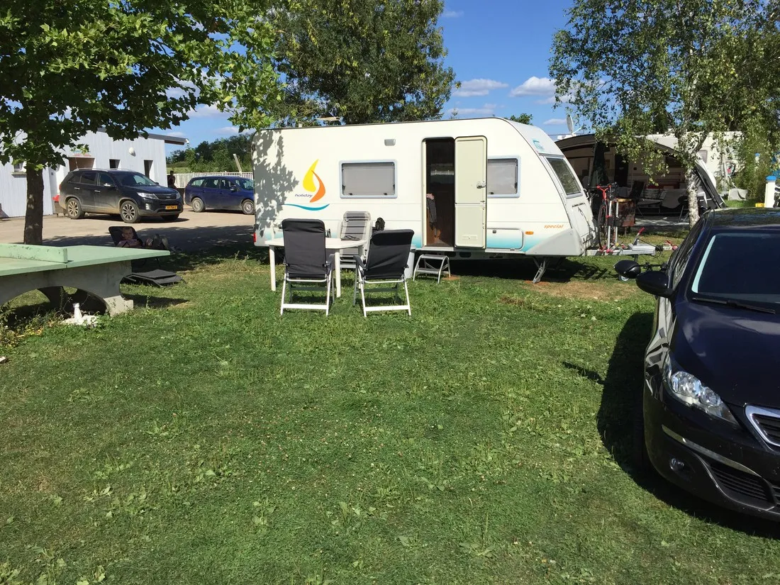 camping-municipal-du-lac-villegusien-le-lac-g9sh1