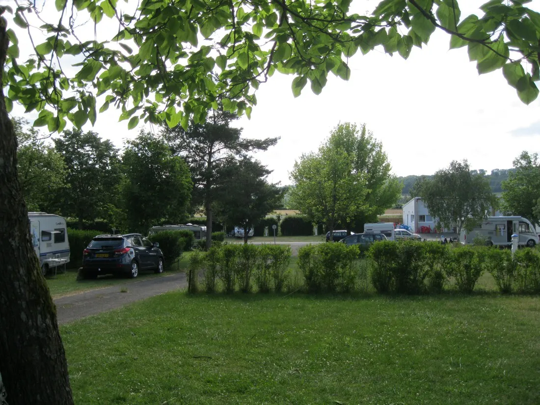 camping-municipal-du-lac-villegusien-le-lac-o8dqv