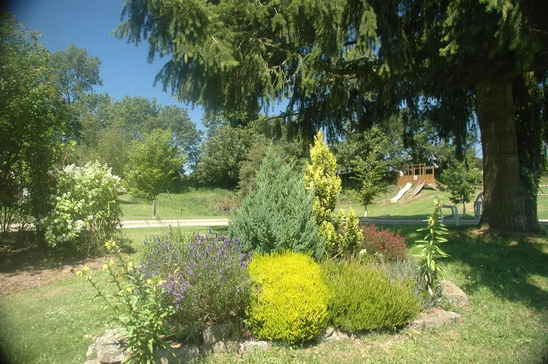 camping-le-puits-st-martin-des-besaces-ehsrt