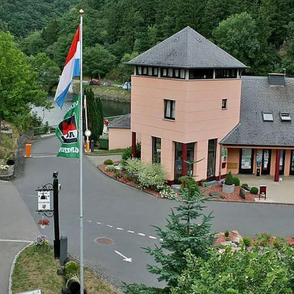 camping-im-aal-eschsursre-bbmlx