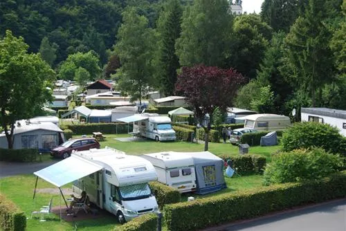 camping-im-aal-eschsursre-yurgn