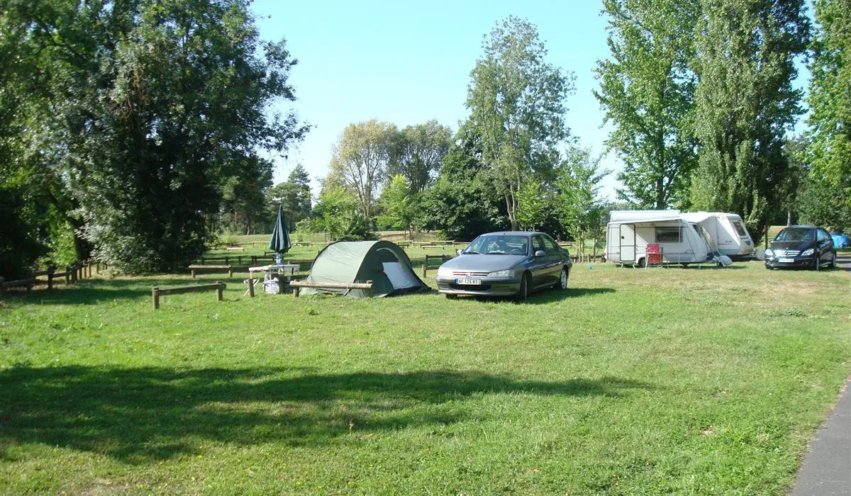 camping-le-rochat-belle-isle-chateauroux-oq1cb