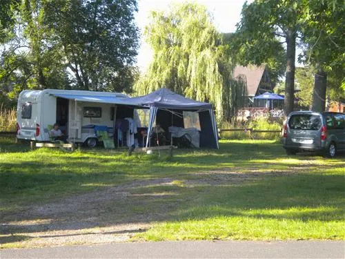 camping-le-rochat-belle-isle-chateauroux-u4moz