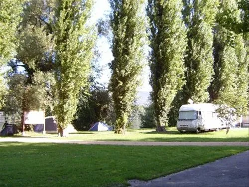 camping-und-schwimmbad-am-rhein-kaiseraugst-hxi37