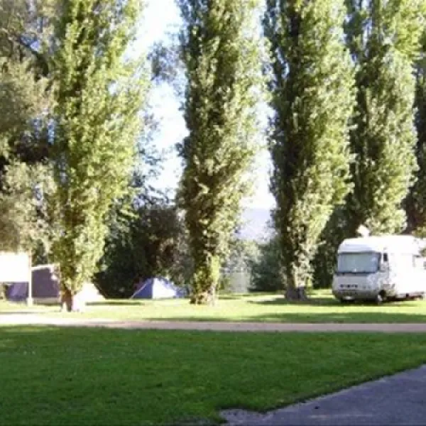 camping-und-schwimmbad-am-rhein-kaiseraugst-hxi37