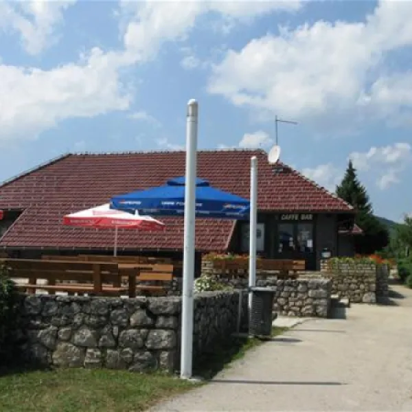 camping-korana-plitvice-lakes-n58jr