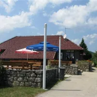 camping-korana-plitvice-lakes-n58jr