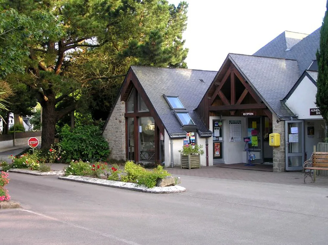 camping-les-menhirs-carnac-hsn5v