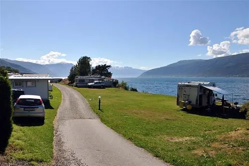 djuvik-camping-vangsnes-xfzfw