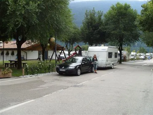 camping-spiaggia-lago-di-molveno-molveno-fomgi