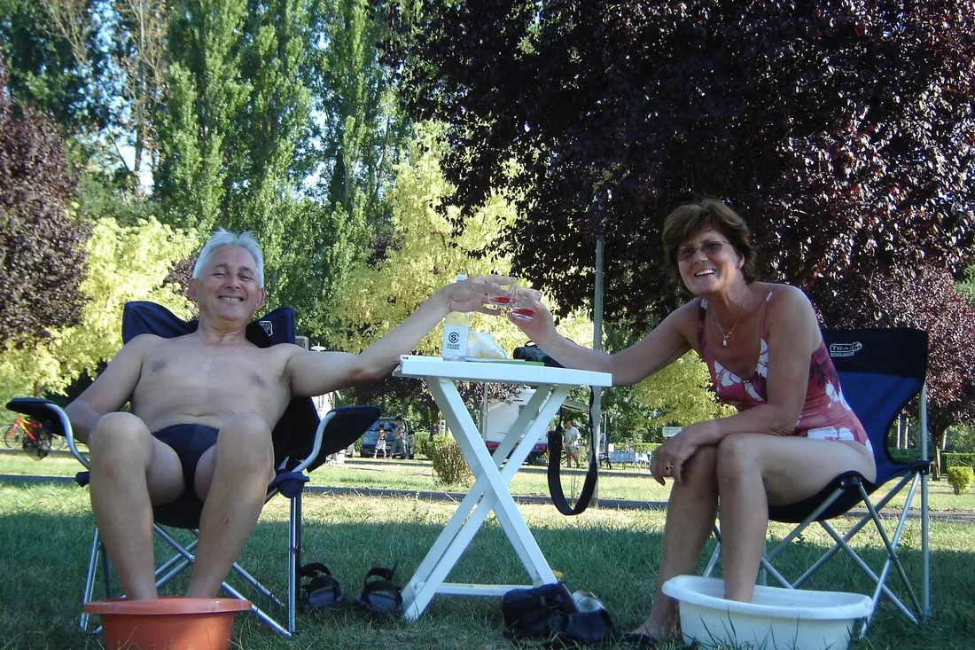 camping-municipal-des-patis-nazelles-negron-sjea6