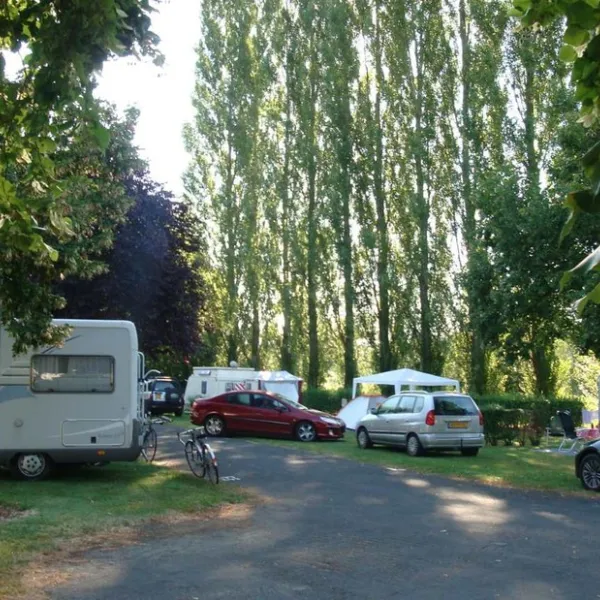 camping-municipal-des-patis-nazelles-negron-yen1s