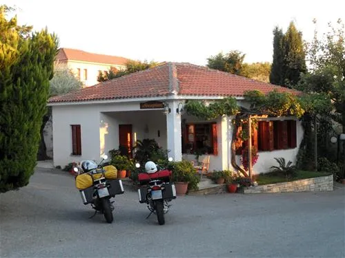camping-sikia-volos-akz0n