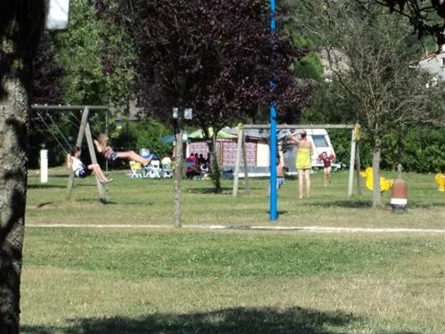 les-boucles-de-la-moselle-camping-metz-nancy-liverdun-ujuhi