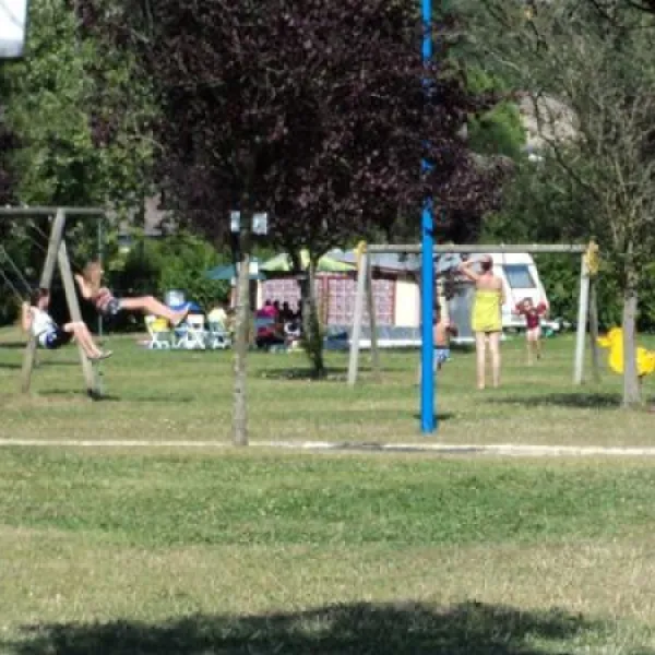 les-boucles-de-la-moselle-camping-metz-nancy-liverdun-ujuhi