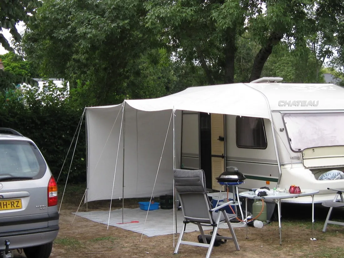 camping-municipal-le-bec-de-cisse-vouvray-3aszi