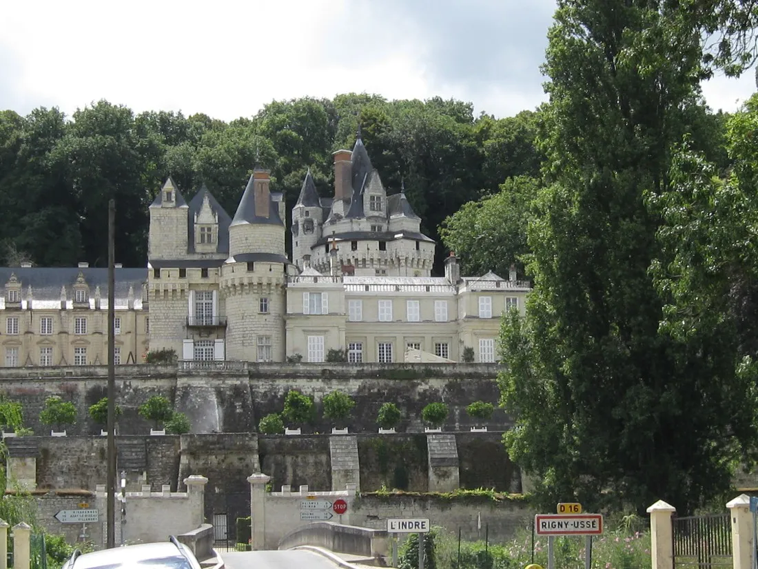 camping-municipal-le-bec-de-cisse-vouvray-e4xwa
