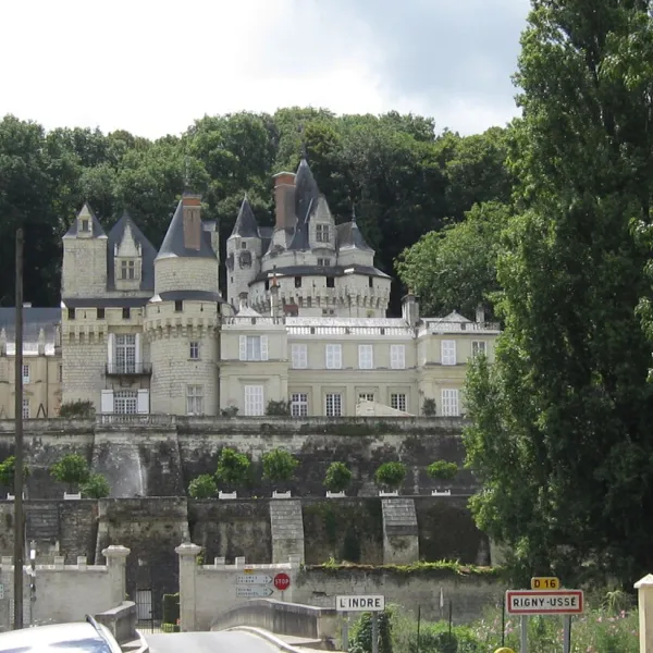 camping-municipal-le-bec-de-cisse-vouvray-e4xwa