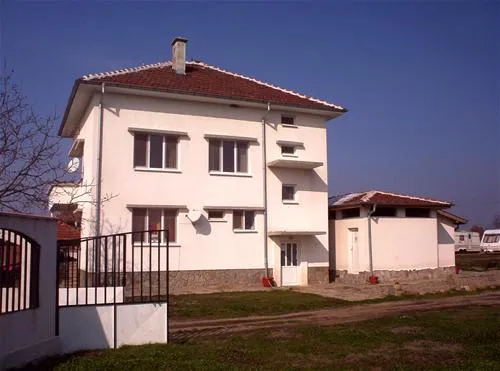 sakar-hills-camping-biser-d8vh6
