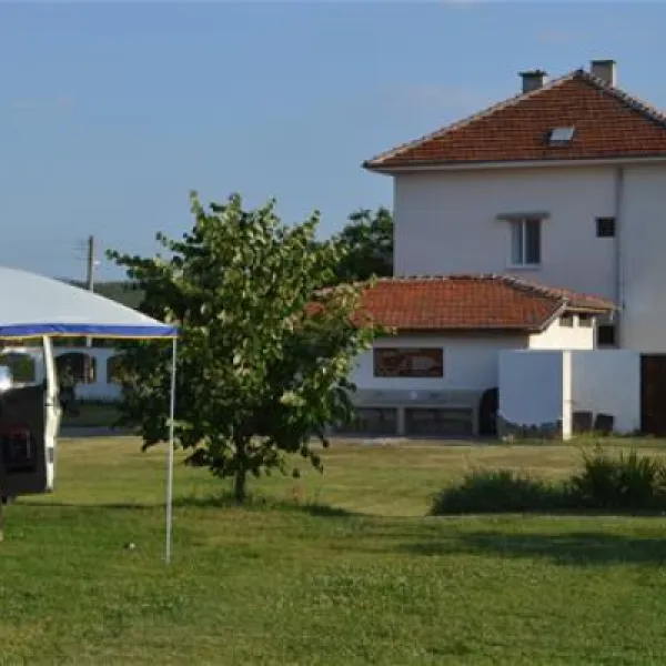 sakar-hills-camping-biser-wgiyg