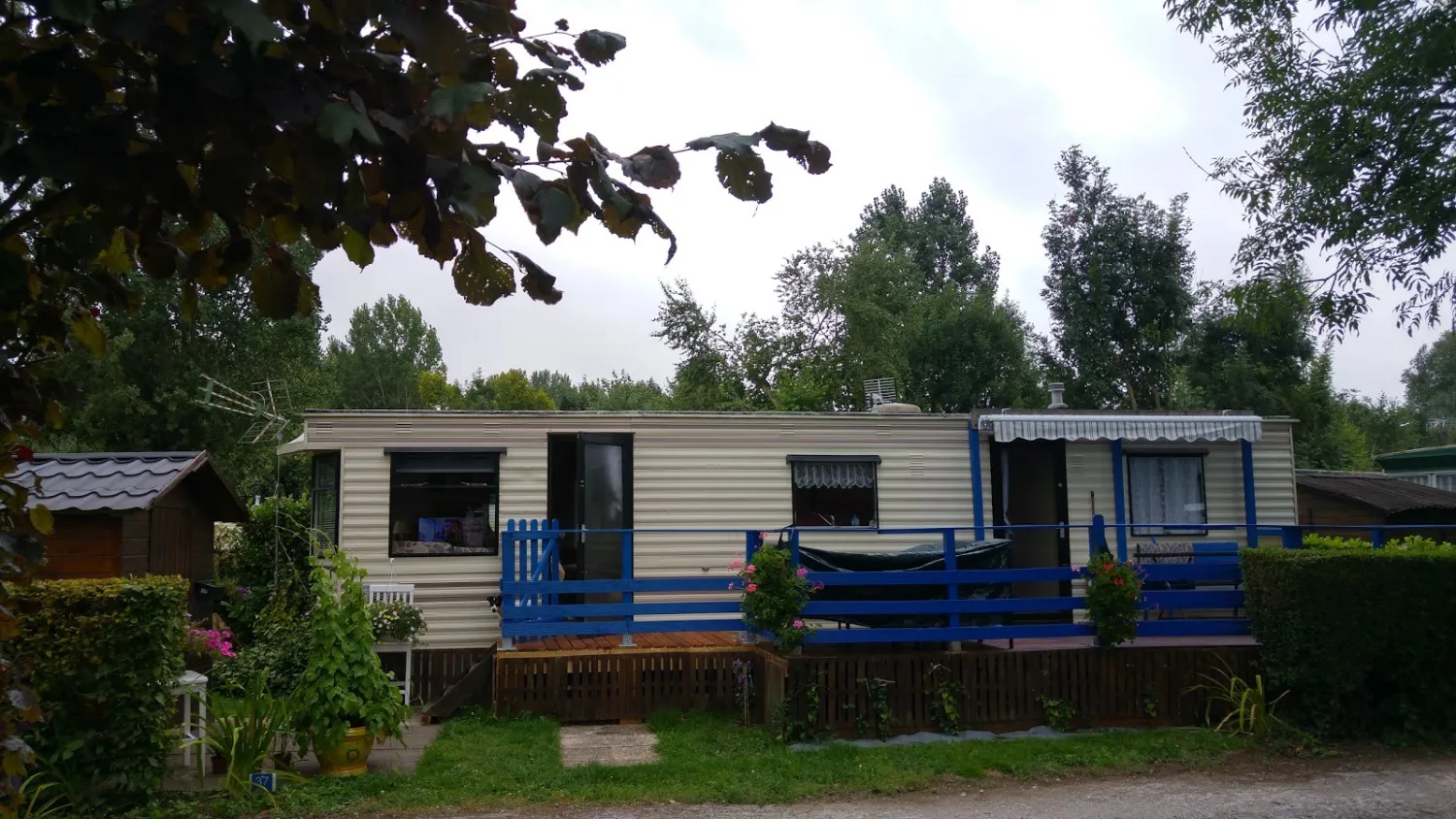 camping-le-chateau-mametz-aiwhz